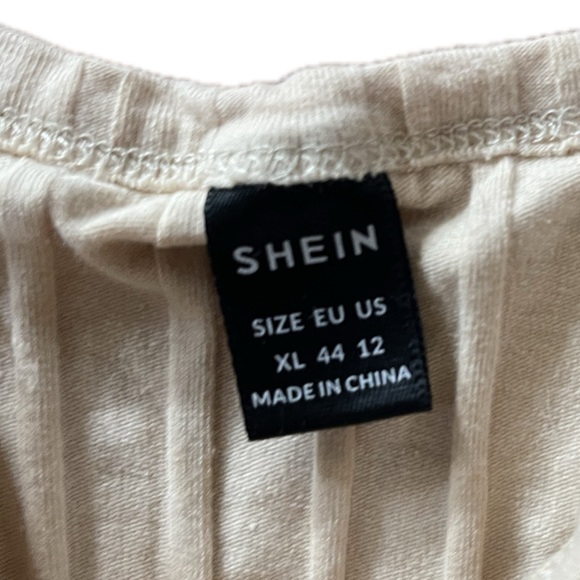 SHEIN Dress - Picture 3 of 4